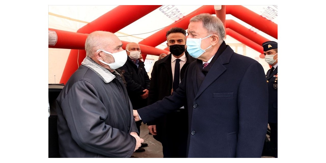 Bakan Akar ve TSK komuta kademesinden şehit ailelerine ziyaret