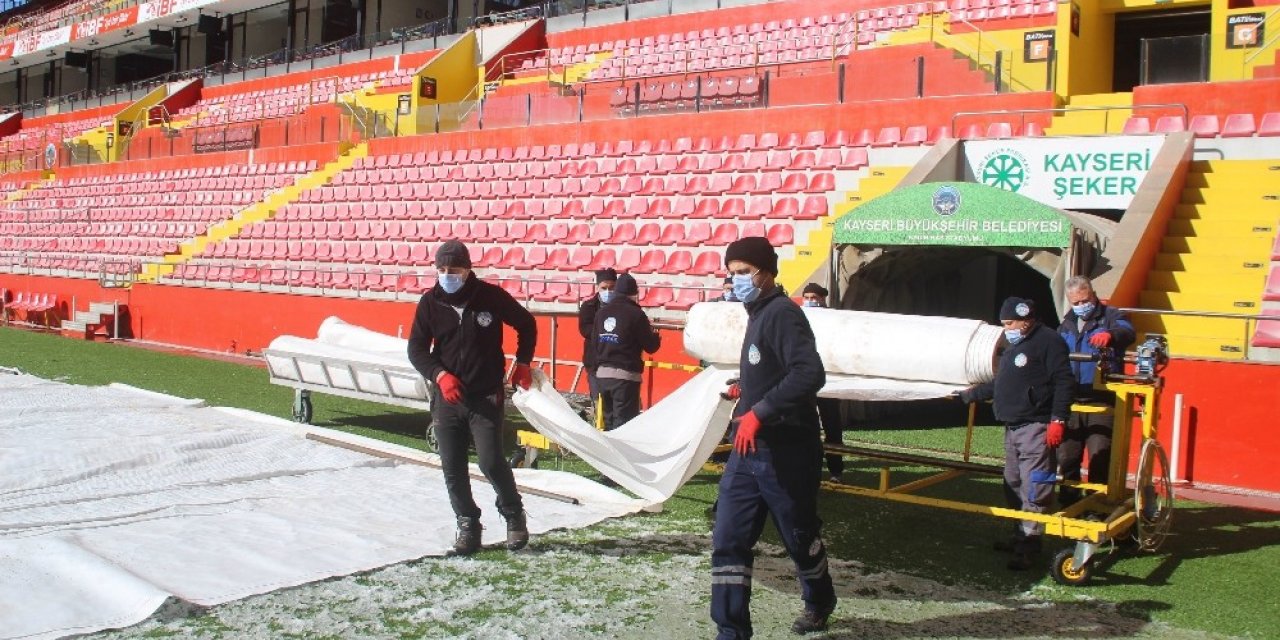 Kadir Has Stadı, Galatasaray maçına hazırlanıyor