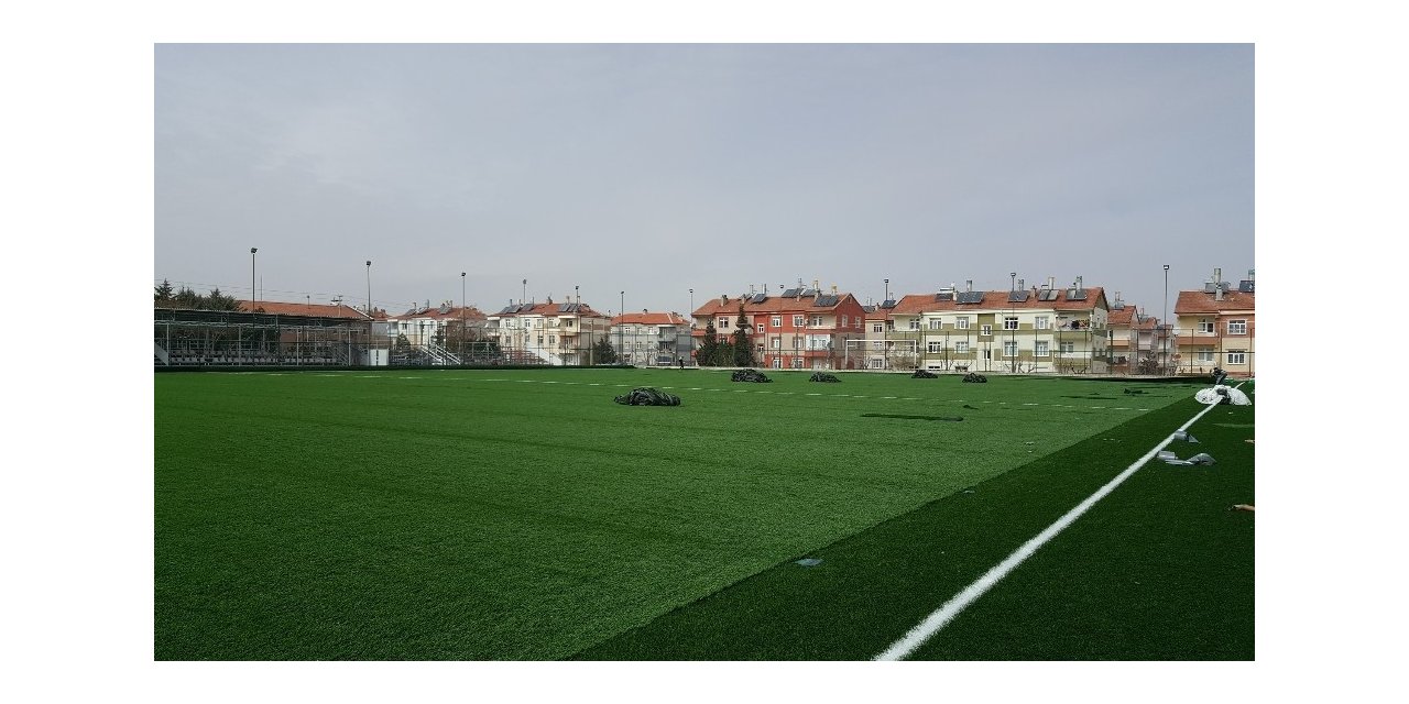 Yunuskent Futbol Sahası’nda yenileme çalışmaları devam ediyor