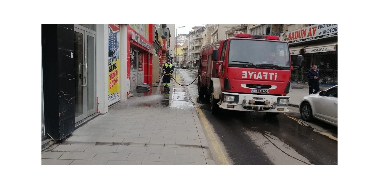 Nevşehir’de temizlik ekipleri iş başında