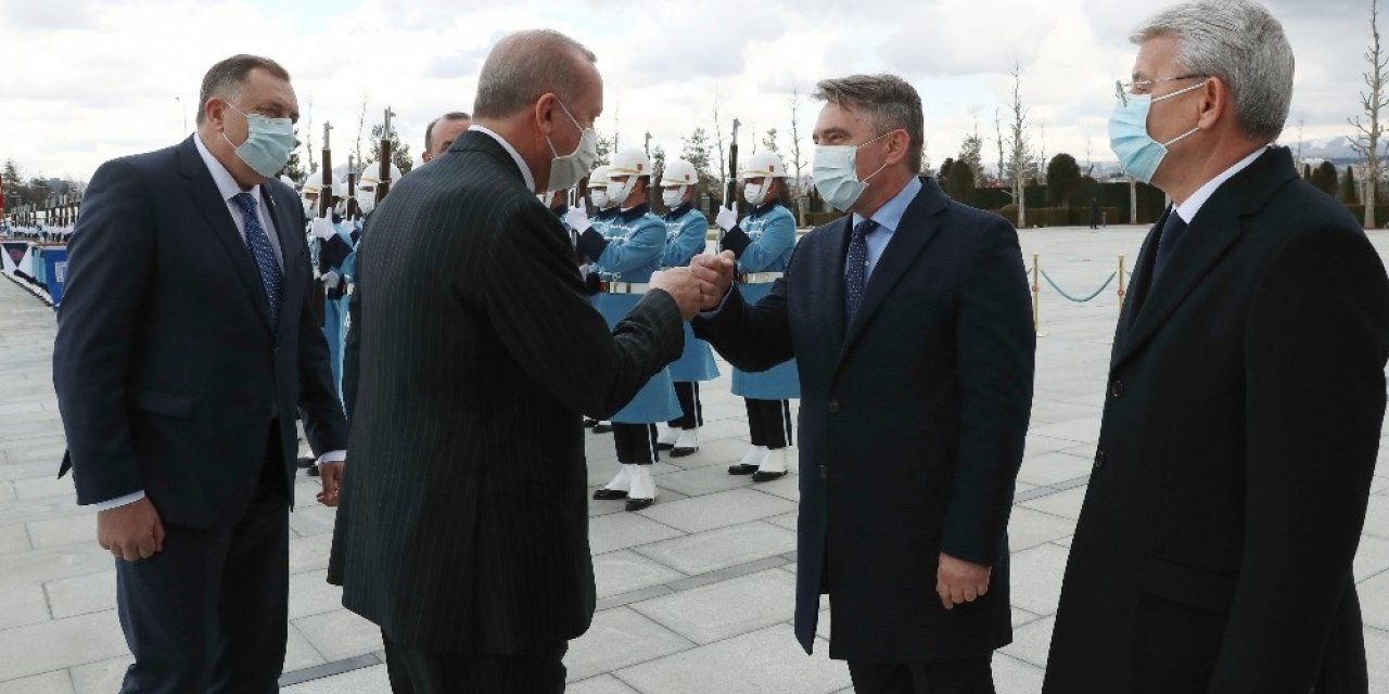 Cumhurbaşkanı Erdoğan, Bosna Hersek Devlet Başkanlığı Konseyi Başkanı Dodik’i resmi törenle karşıladı