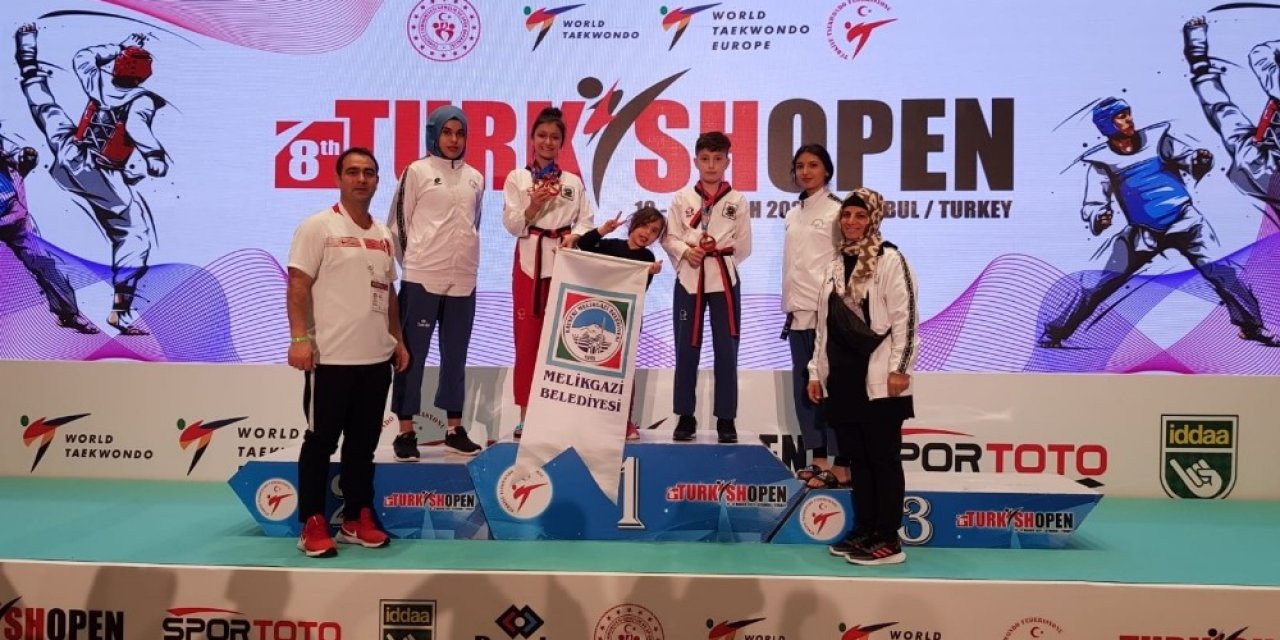 Melikgazi Belediyesi’nin yıldız sporcuları Uluslararası Turkish Open’de parladı