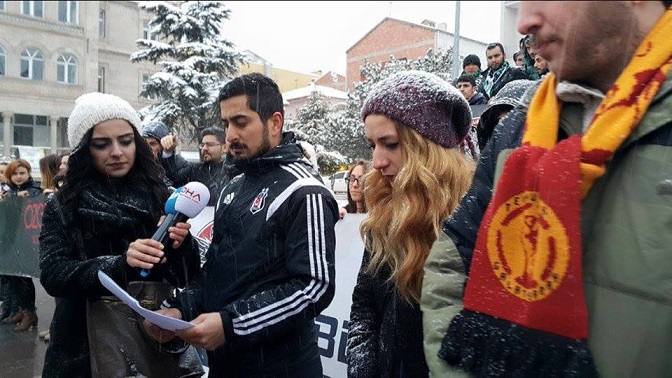 Aksaray Beşiktaşlılar Derneği Üyeleri Özgecan için yürüdü