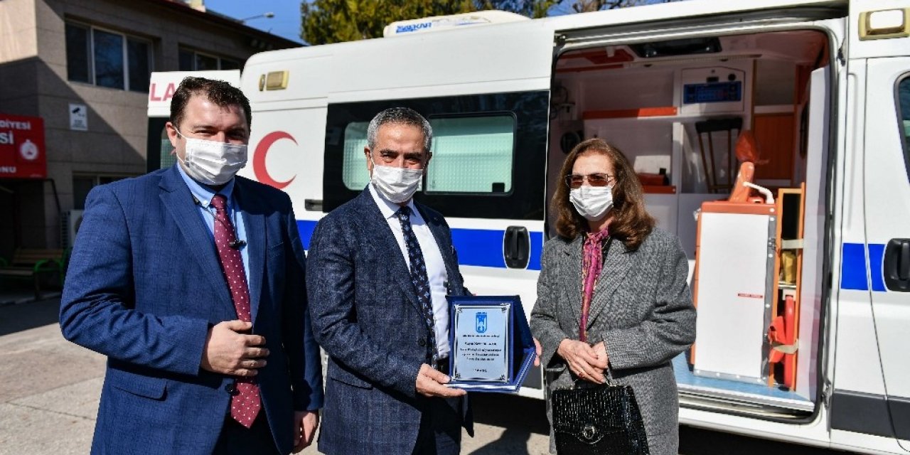 Emekli öğretmenden Ankara Büyükşehir Belediyesine anlamlı bağış