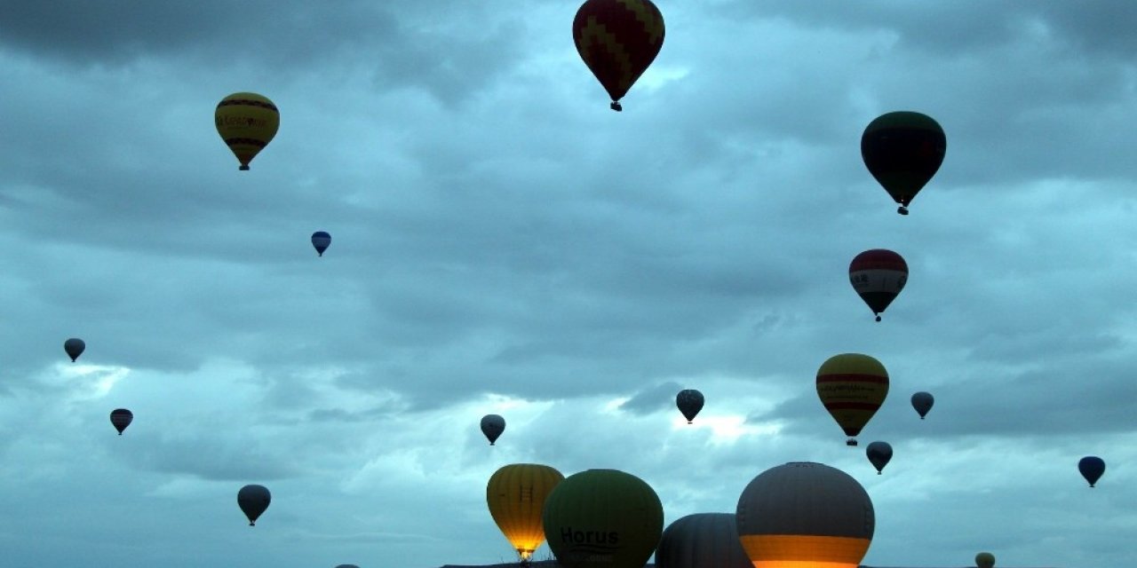 Kapadokya’da balon turları iptal edildi