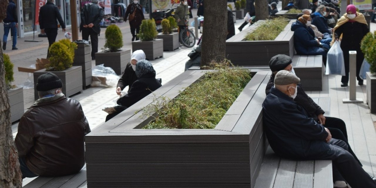 Eskişehir’de 65 yaş ve üzeri vatandaşlar için yeni kısıtlamalar