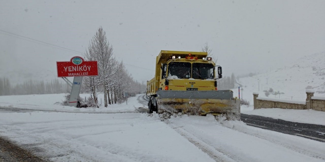 Büyükşehir, kapalı kırsal mahalle yolu bırakmadı