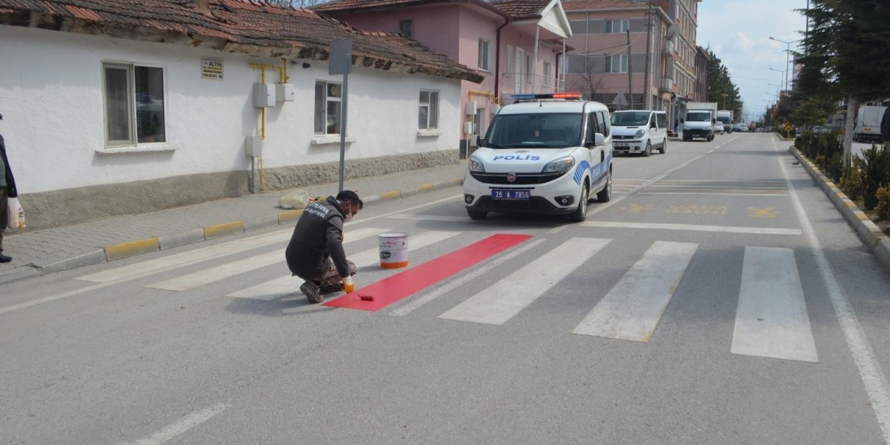 ‘30 Mart’ta Kırmızı Çizgimizi Çekiyoruz’ uygulaması Beylikova’da da gerçekleştirildi