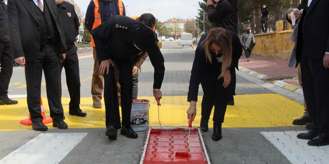 Nevşehir Valisi Becel, yayalar için kırmızı çizgiyi çizdi