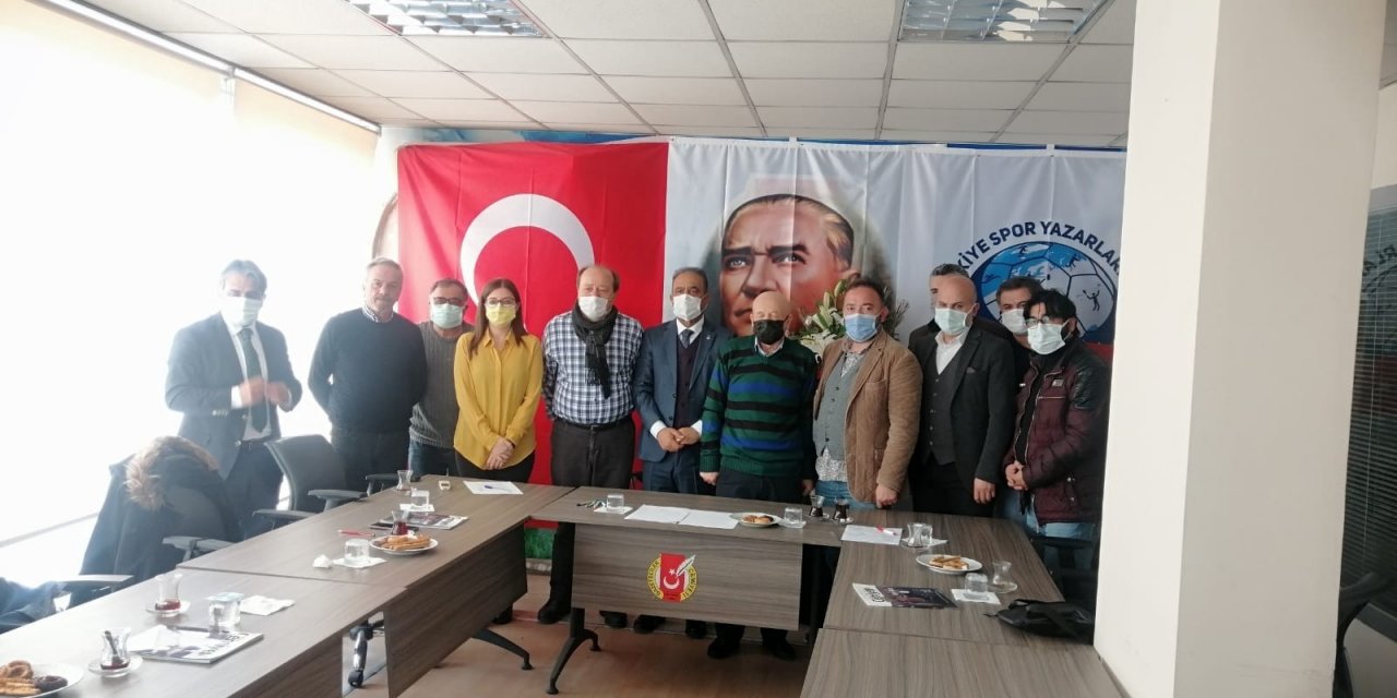 TSYD Kayseri Şubesi’nde Oktay Ensari güven tazeledi