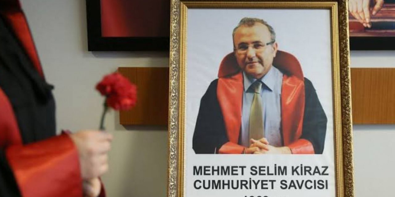 Bakan Kasapoğlu, Şehit Cumhuriyet Savcısı Mehmet Selim Kiraz’ı andı