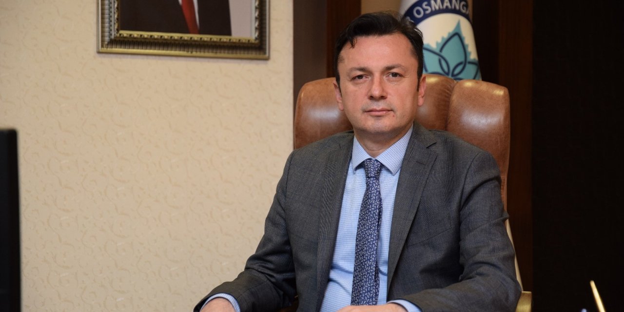 ESOGÜ Rektörü Prof. Dr. Kemal Şenocak, kanserde erken tanının önemine dikkat çekti