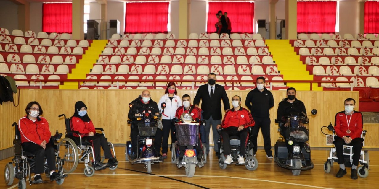 Başarılı Boccia sporcuları madalyalarını aldı