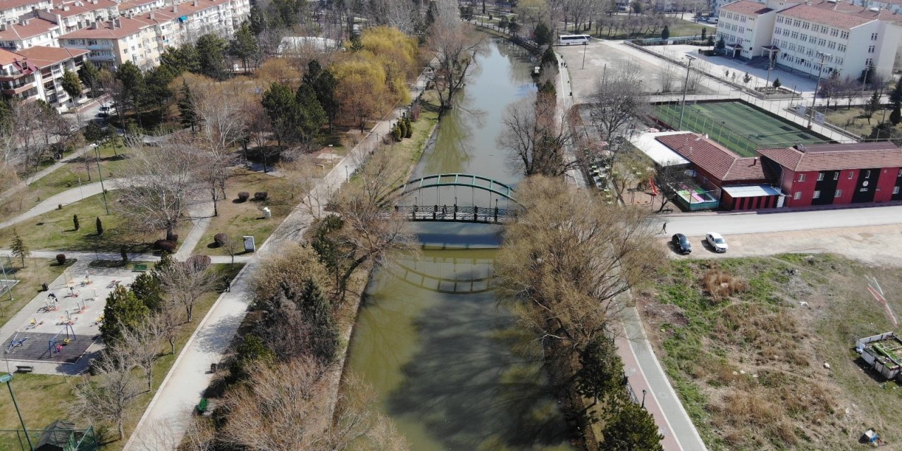 Boş kalan ünlü park sessizliğe büründü