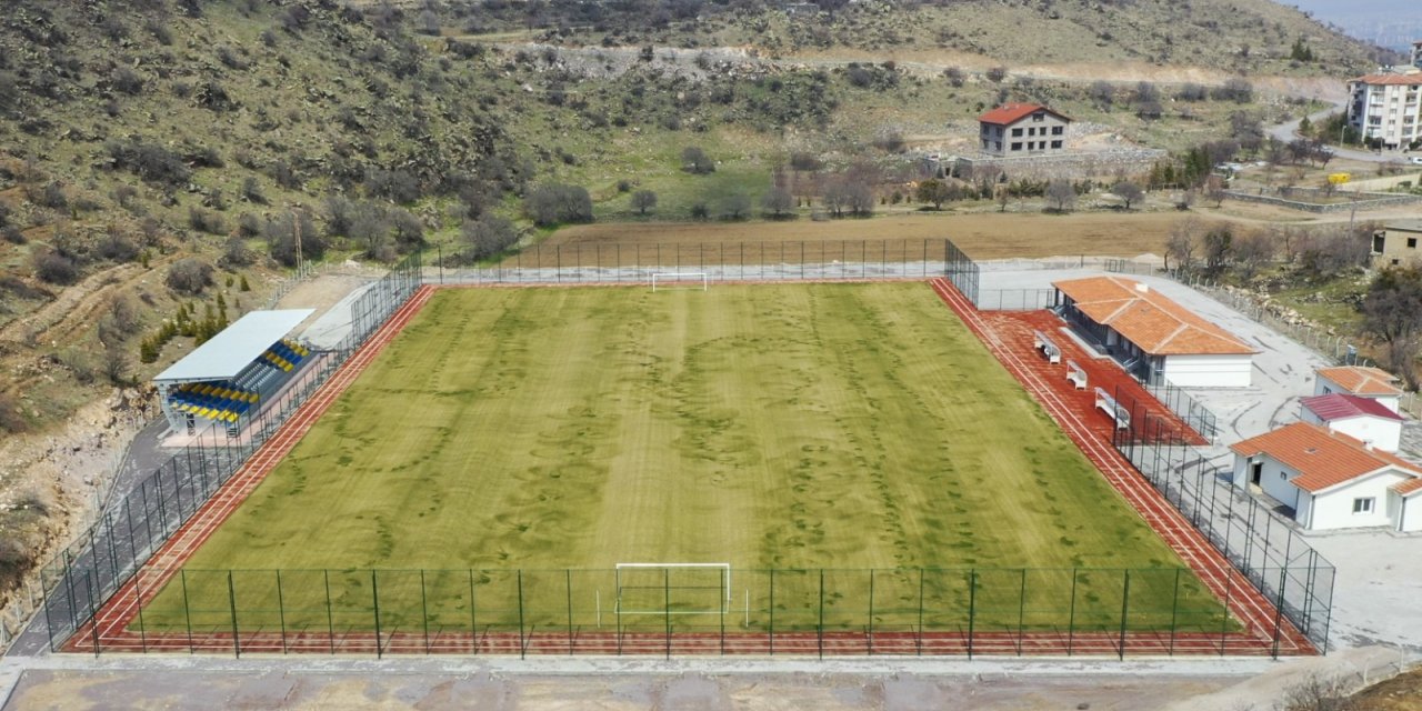 Hacılar Fevzi Mercan Stadyumu açılışa hazır