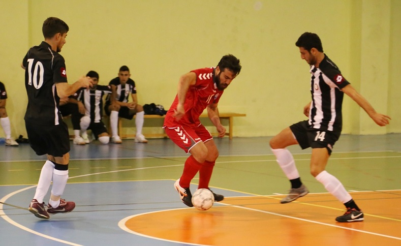 Üniversitelerarası Futsal Grup Maçları Aksaray'da Başladı