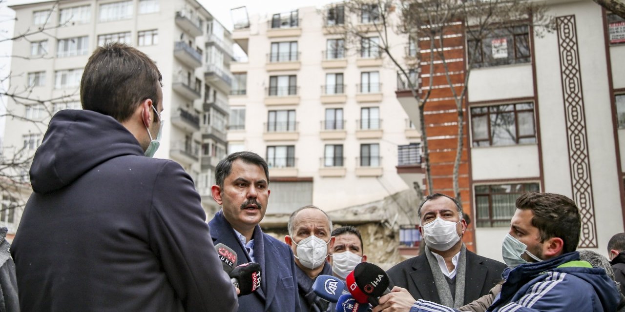 Bakan Kurum: “Yapılan kontrolsüz kazı sebebiyle Açelya Apartmanı ve etrafındaki apartmanlar şu an için risk altında”