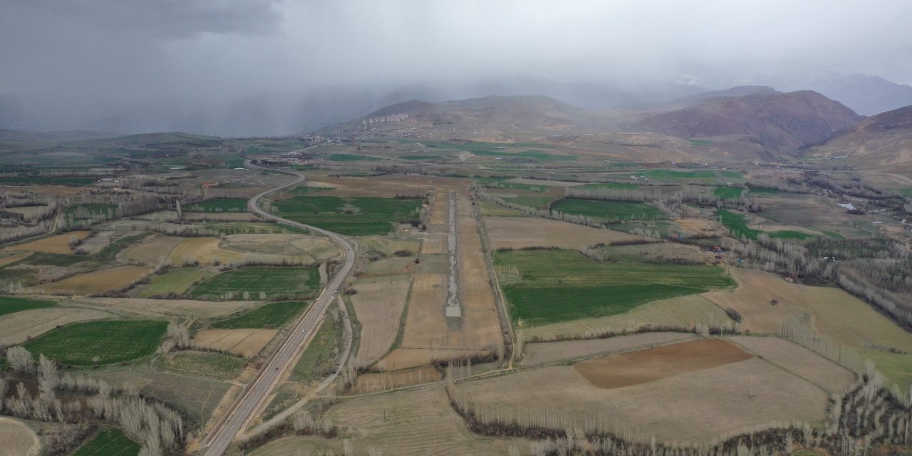 İlk yerli ve milli uçakların iniş yaptığı havaalanı ineklerin otlağı olmaktan kurtuluyor