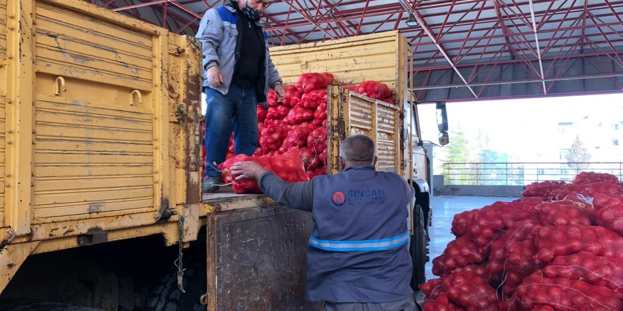 Sincan’da patates ve soğan dağıtımına başlandı