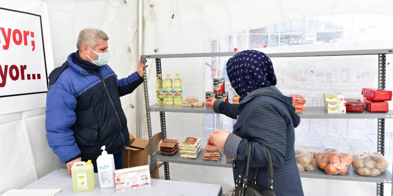 Gönül Çarşısı ile imkanı olan verecek, ihtiyacı olan alacak