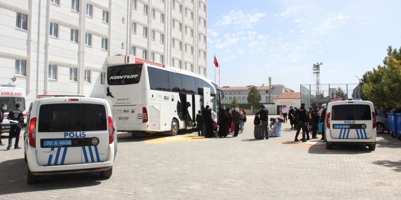 Testi pozitif çıkan yolcunun bulunduğu otobüsteki 47 kişi karantinaya alındı