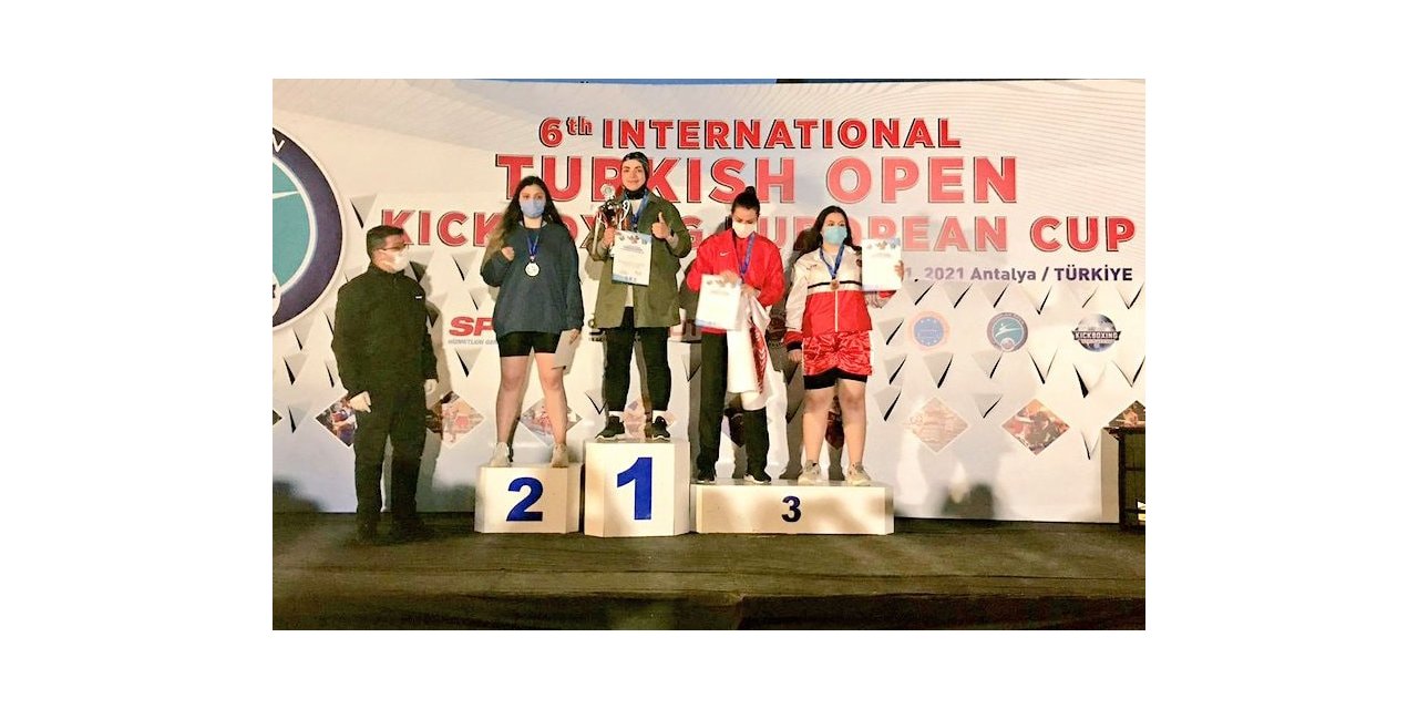 Sivaslı sporcu Kick Boks’ta Avrupa şampiyonu oldu