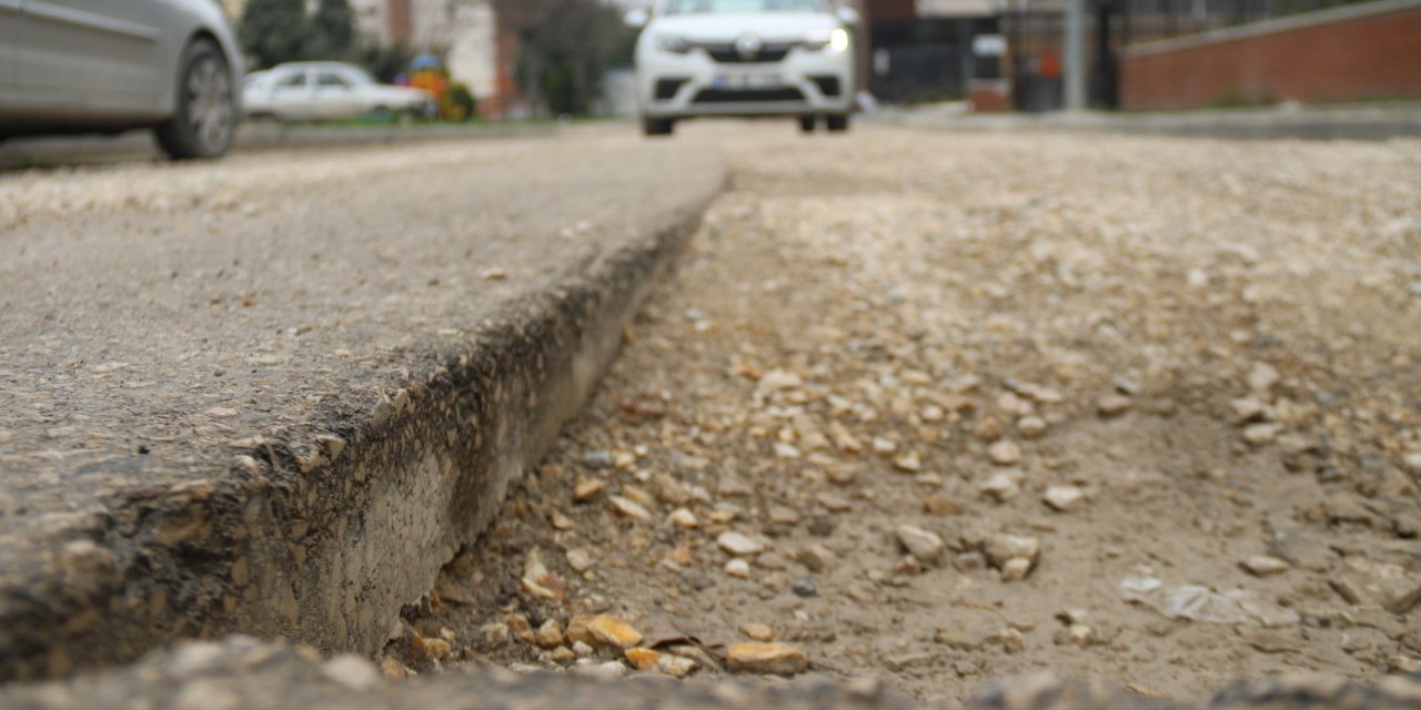 Araç sürücülerine tuzak gibi yol