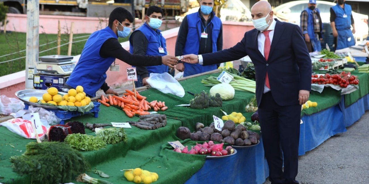 Başkan Altınok’tan semt pazarlarına Ramazan denetimi