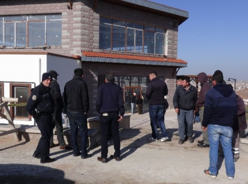 Aksaray'da Bekçi Tuvalette Ölü Bulundu!