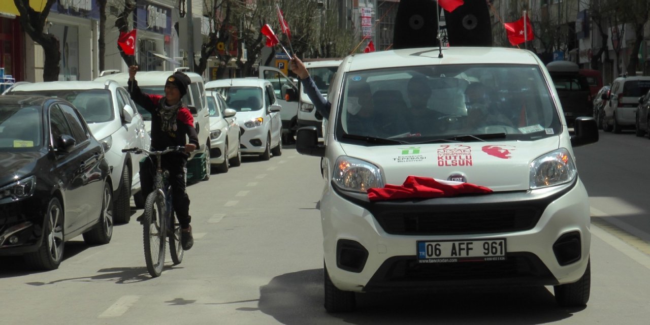 Eskişehir’de 23 Nisan konvoyu düzenlendi