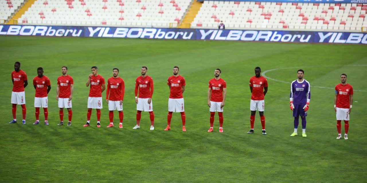 Sivasspor’da Denizli maçı kadrosu açıklandı