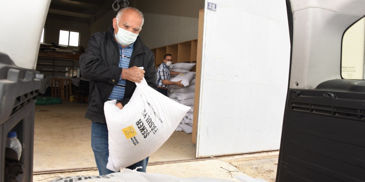 Konya Büyükşehir’den çiftçiye yerli şeker fasulye tohumu desteği