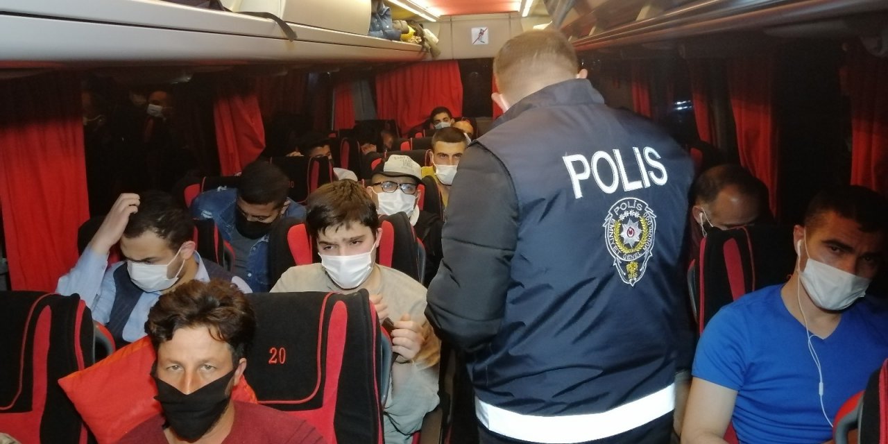 Aksaray’da tam kapanmalı kısıtlamada karayollarında seyahat denetimi