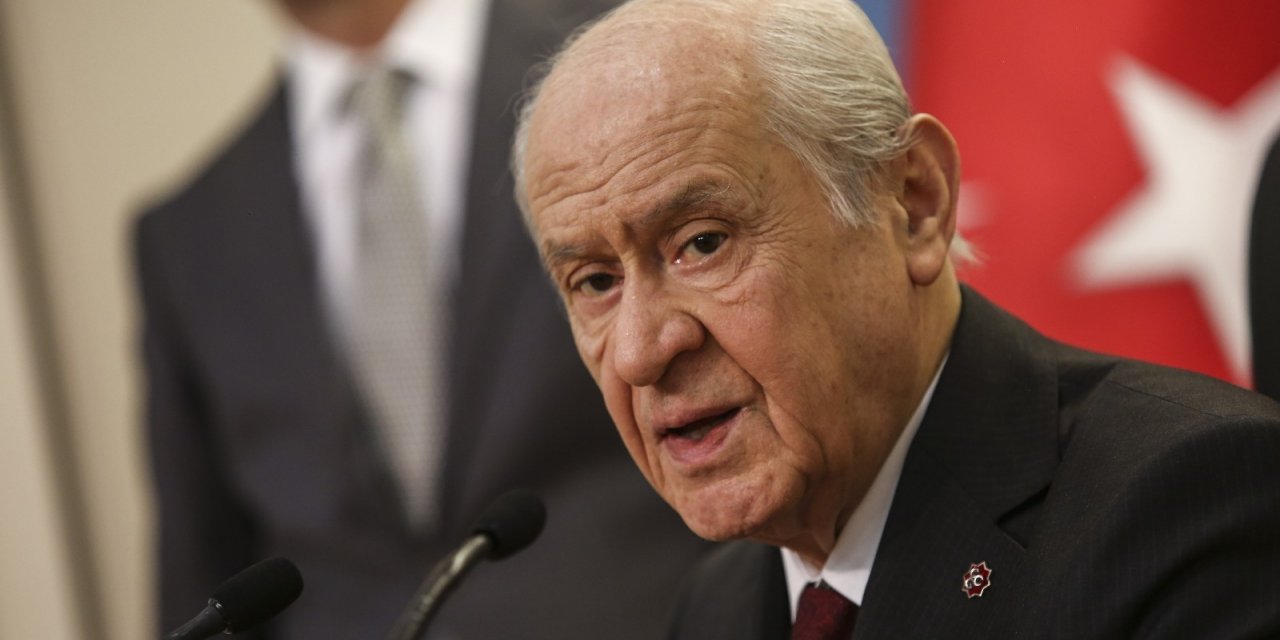 Devlet Bahçeli: “Yeni bir anayasa yapmak, Türkiye’nin ‘21’inci Yüzyılda Lider Ülke’ gayesine muazzam bir hizmettir”