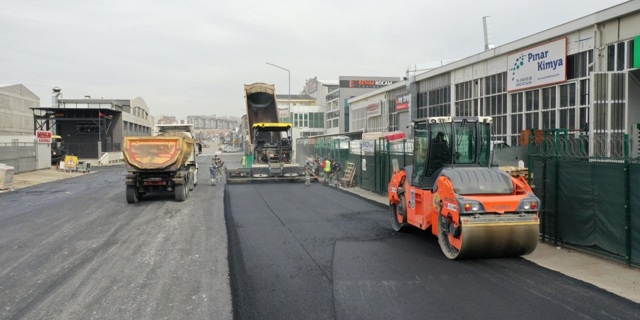 Ankara’da tam kapanmada asfalt seferberliği