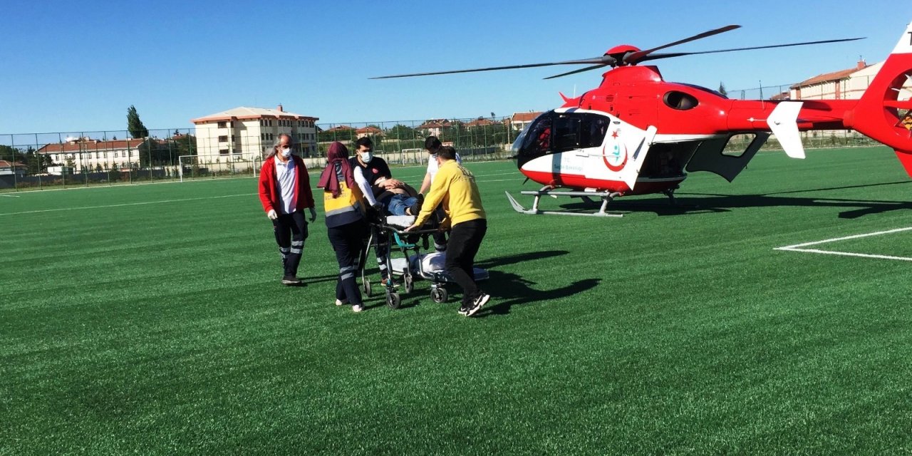 Kalp krizi geçiren hastaya hava ambulansı