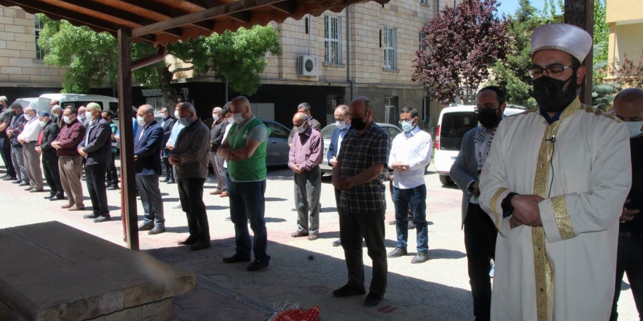 Nevşehir’de Filistin’de şehit düşenler için gıyabi cenaze namazı kılındı