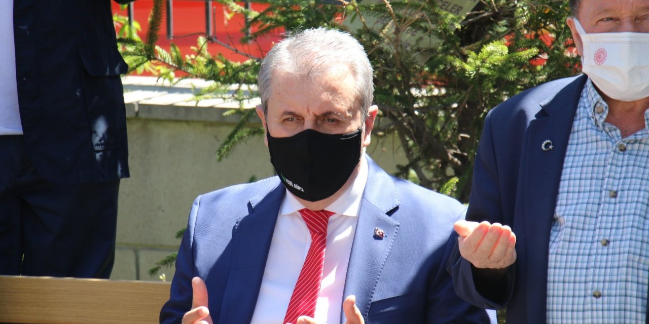 BBP Genel Başkanı Destici ile AK Parti Genel Sekreteri Şahin, Cebeci Askeri Şehitliği’ni ziyaret etti