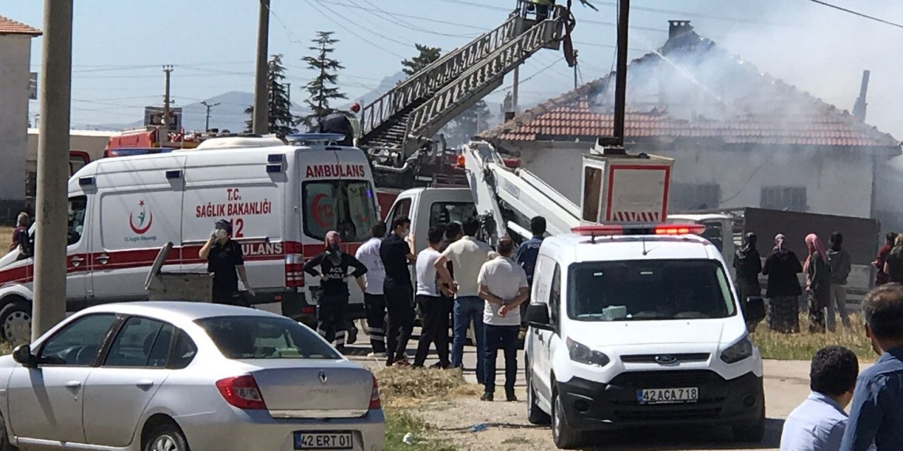 Konya’da müstakil ev yangında kullanılamaz hale geldi