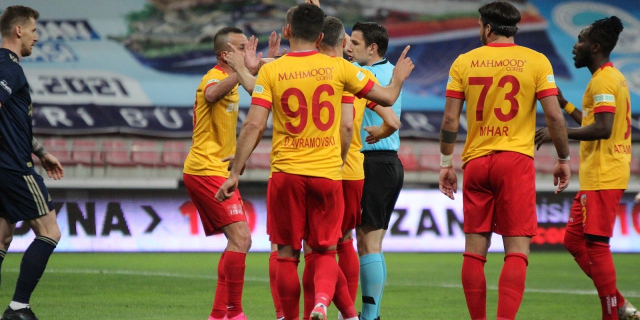 Kayserispor 78 sarı kart gördü