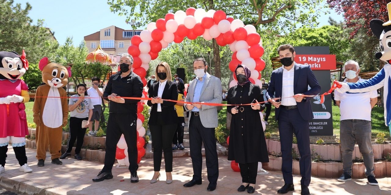 Esentepe Mahallesi’ndeki “19 Mayıs Parkı” hizmete açıldı