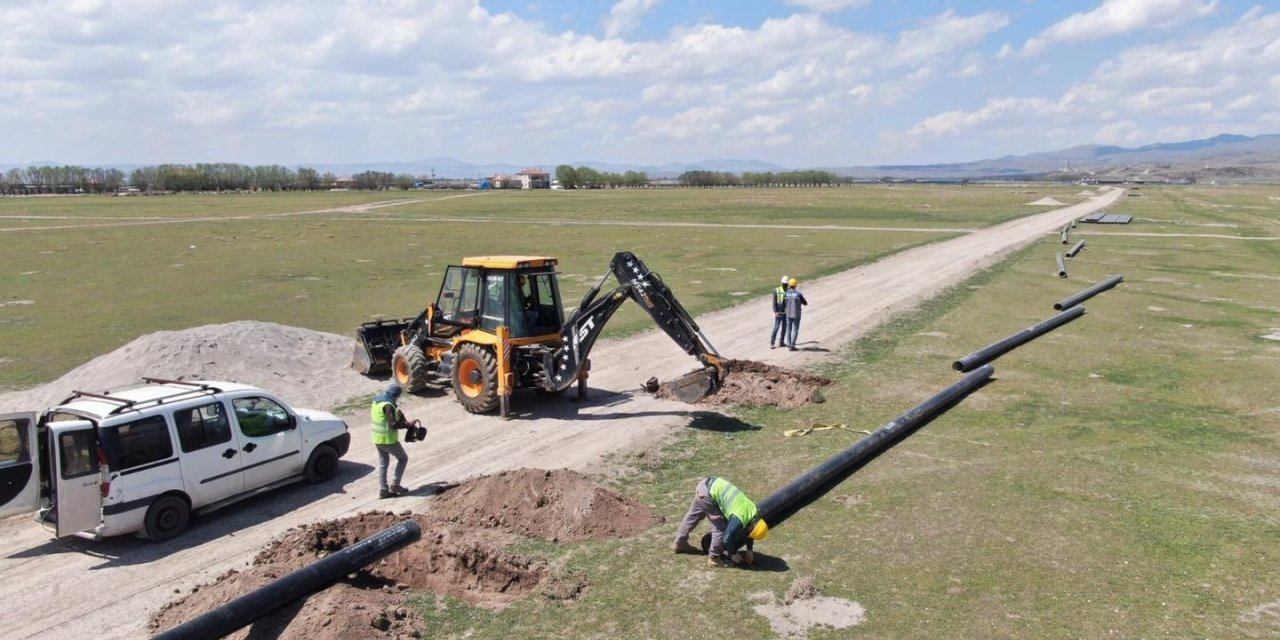 Sindelhöyük Mahallesindeki içme su hattı yenileniyor