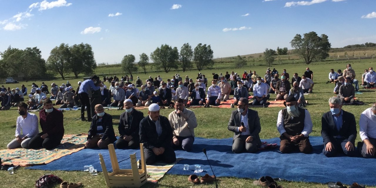 Konya’da yağmur duasına çıkıldı