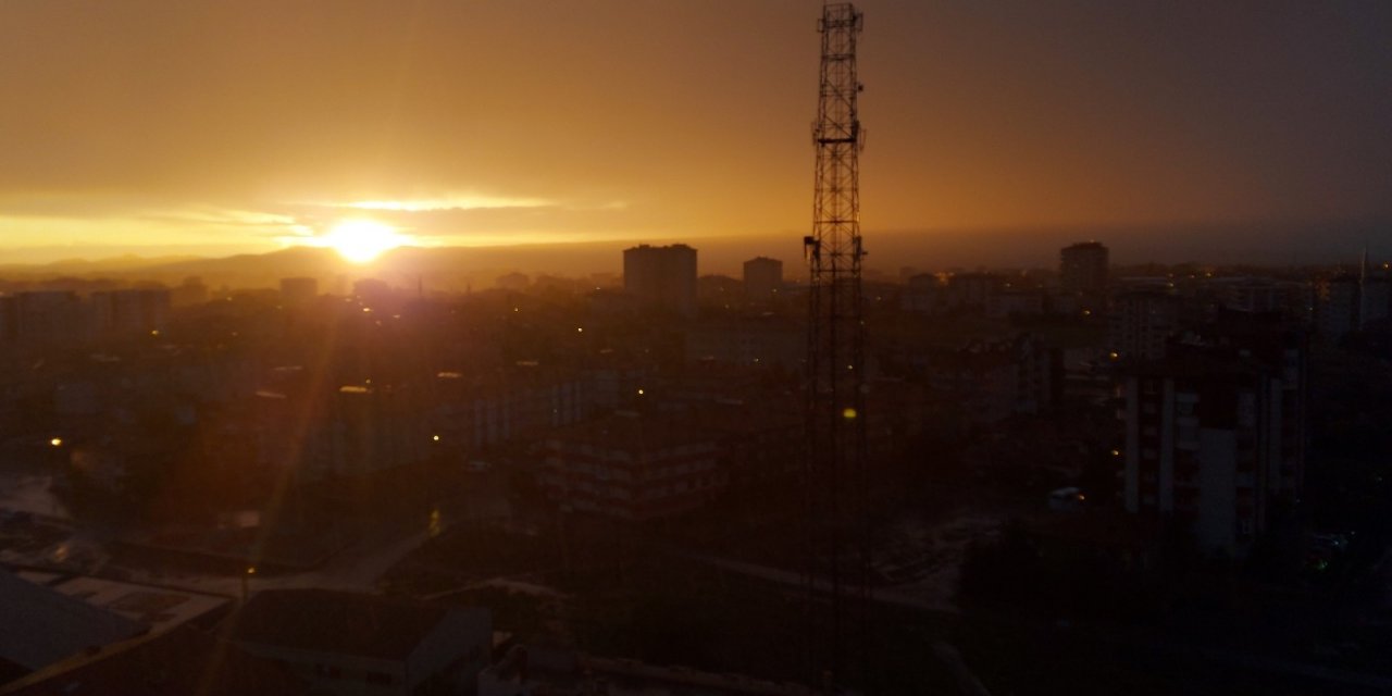 Kayseri gün batımında kızıla boyandı, kartpostallık görüntüler ortaya çıktı