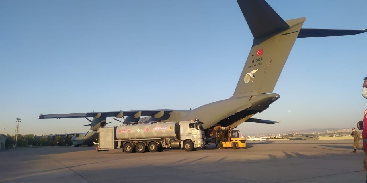 Türkiye Hindistan’a iki askeri kargo uçağı ile tıbbi yardım gönderdi