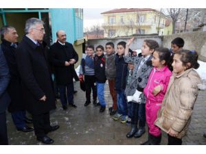 Vali Ataklı Köyleri Ziyaret Etti