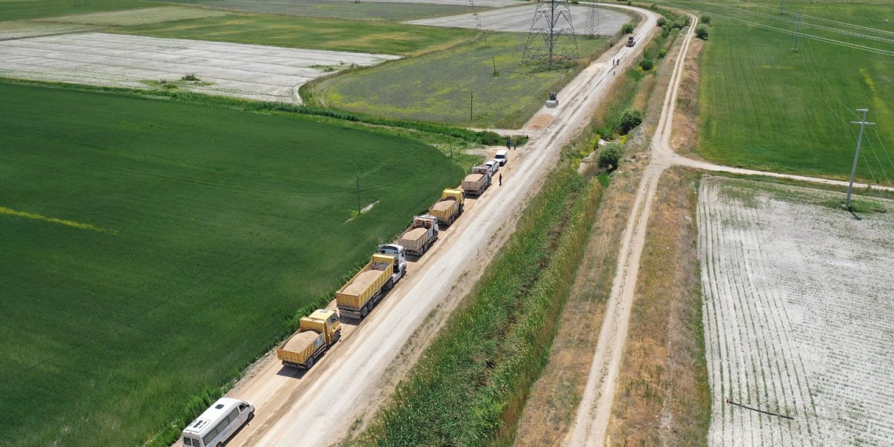 Karatay’da 13,7 kilometrelik mahalle yolu yapılıyor