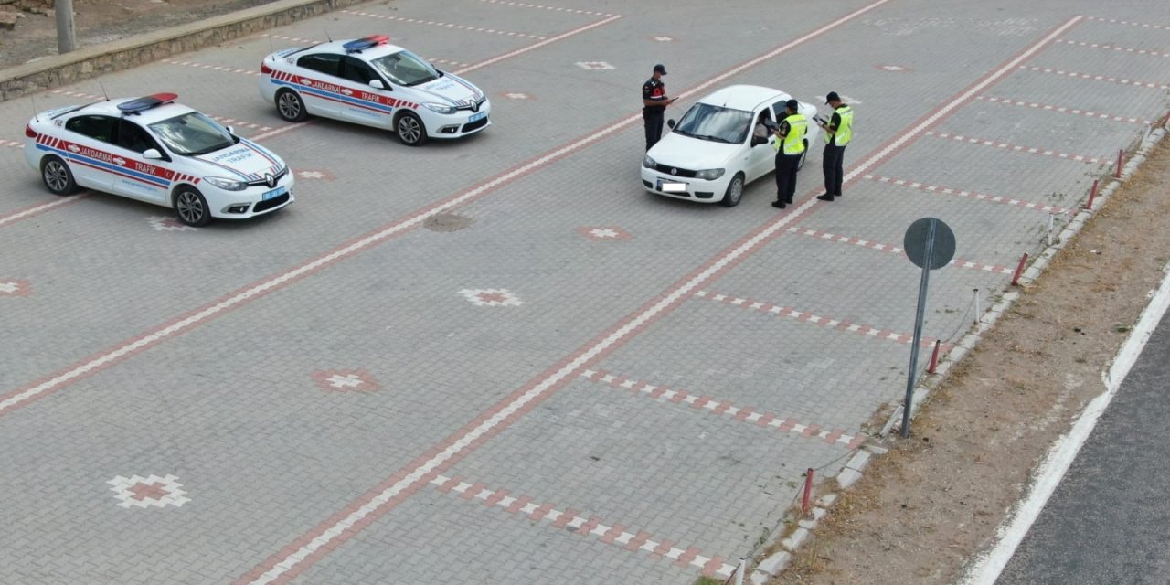 Aksaray’da jandarmadan droneli denetim