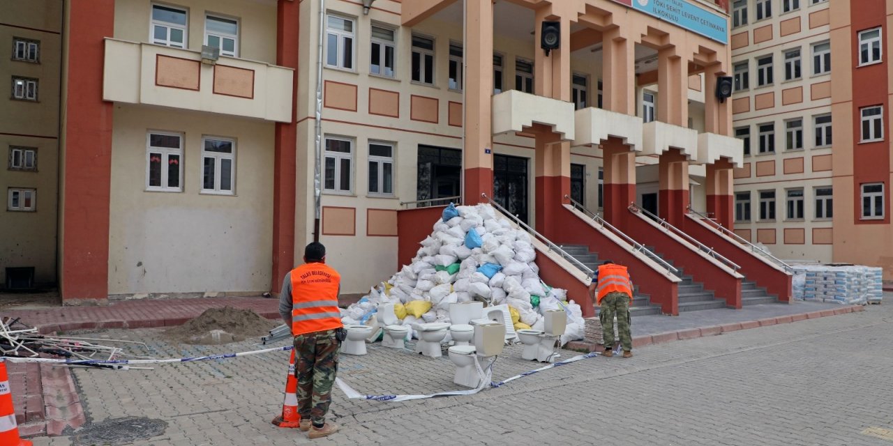 Talas Belediyesi okulları yeniliyor