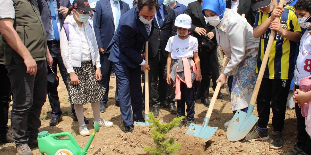 Eskişehir’de "Sıfır Atık Kazanımları Ormanı" oluşturuldu